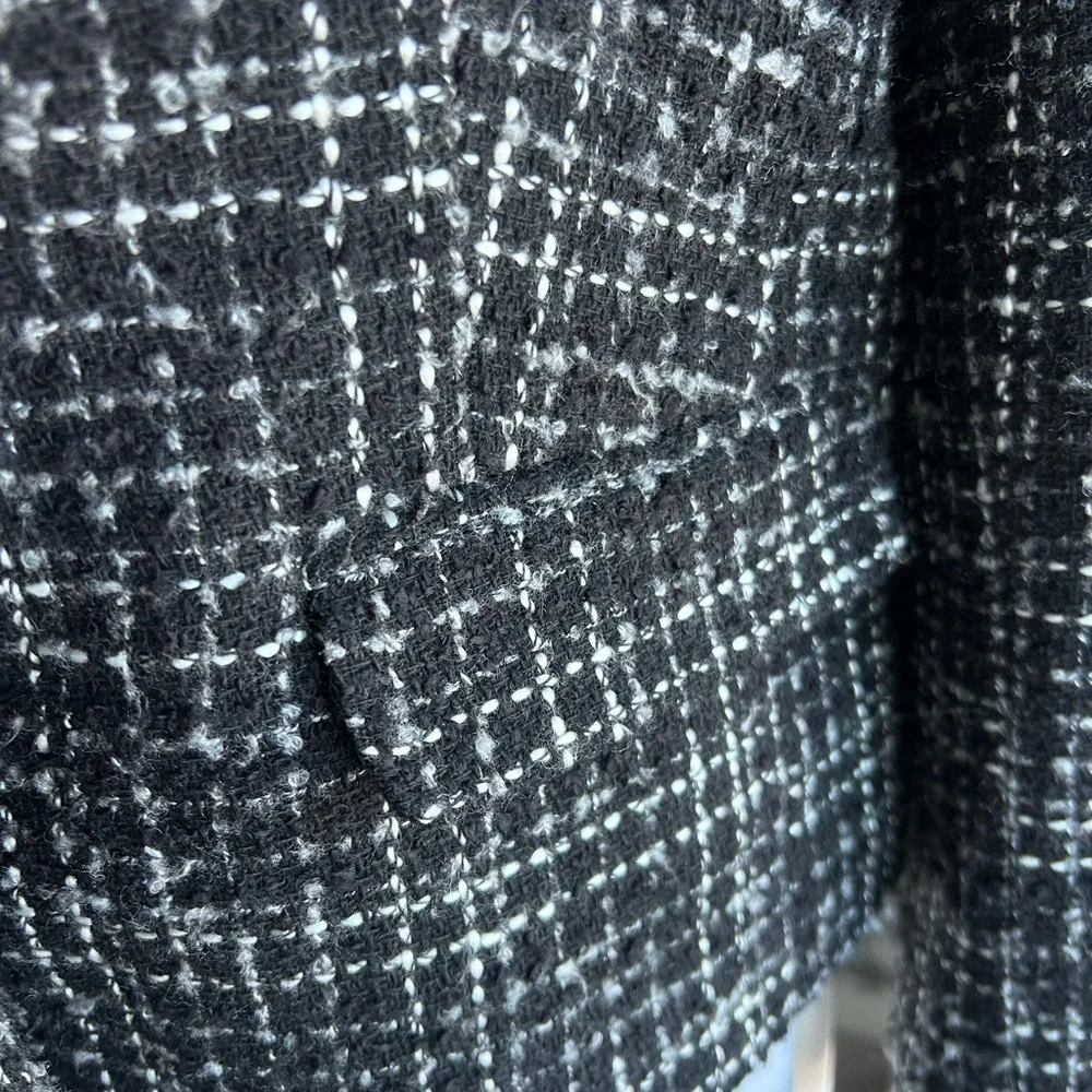 Vintage Tweed Blazer - Picture 3 of 4